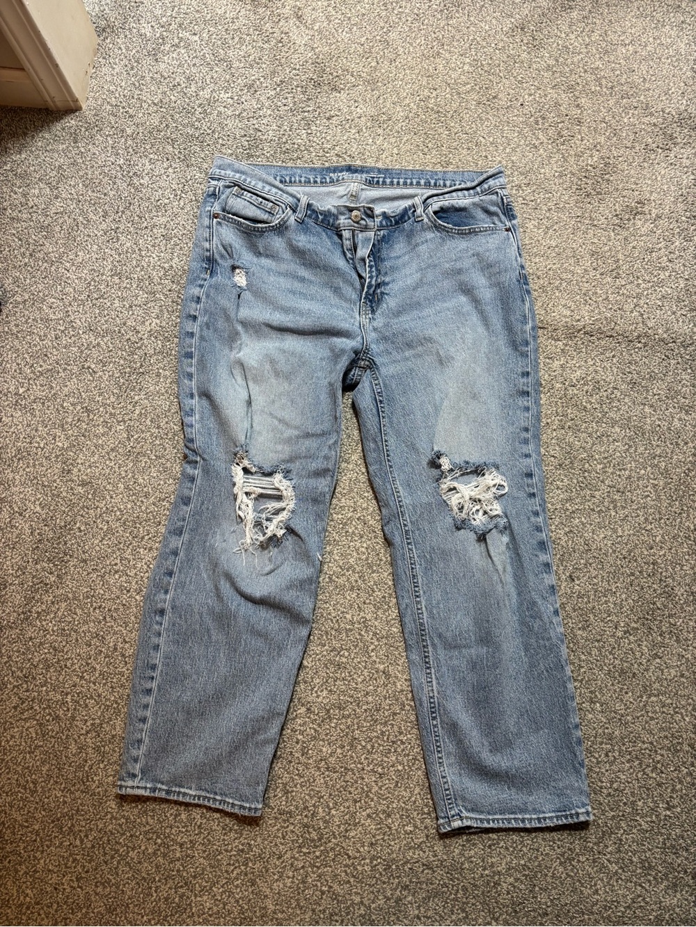 Old Navy Light Blue Distressed Boyfriend Jeans
